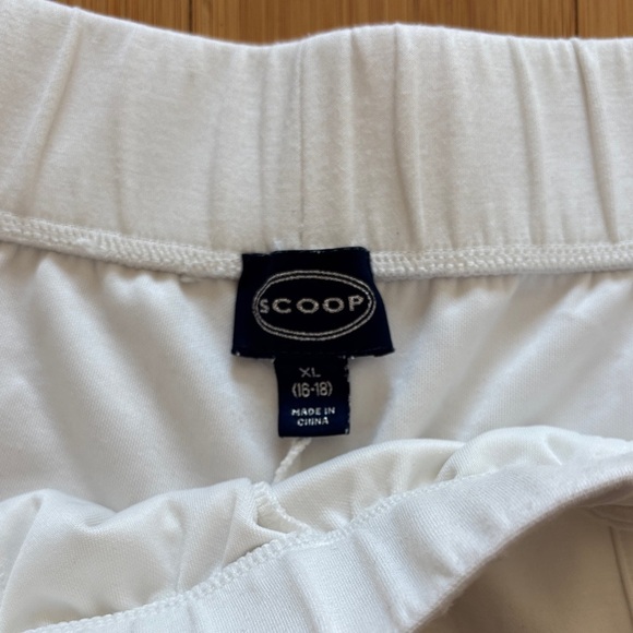 Scoop NYC High Waist Cream Shorts - Picture 2 of 3